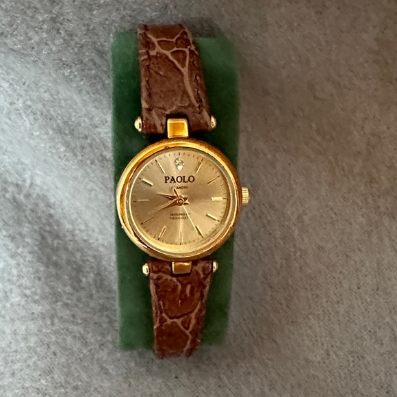 Gucci Paolo Gucci Genuine Diamond and Leather Watch - Picture 3 of 16